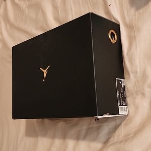Air Jordan 11 retro empty box